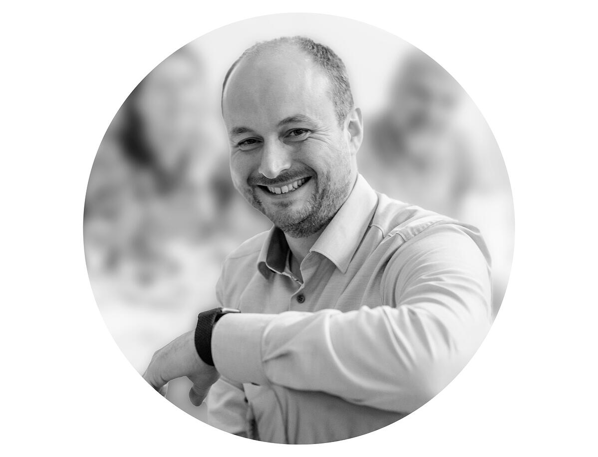 Herr Adrian Bazzini